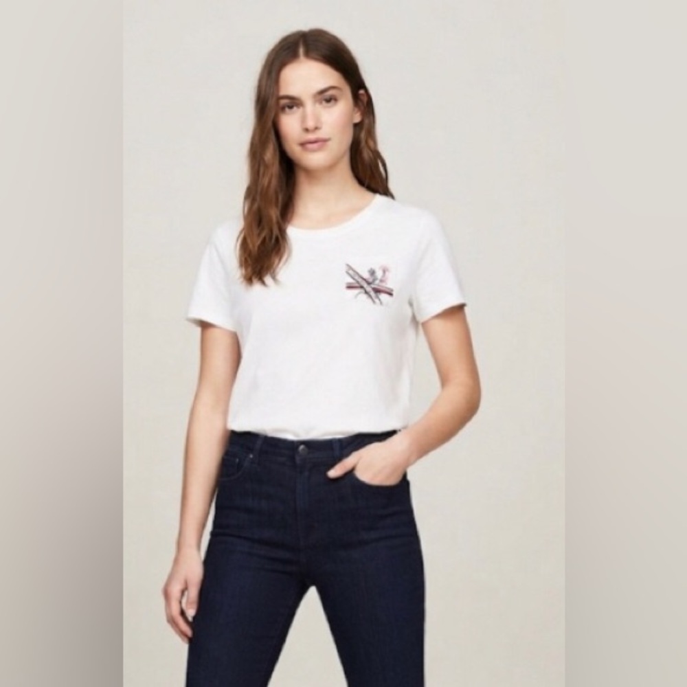 Tommy Hilfiger | 100% cotton white t-shirt with embroidered pocket